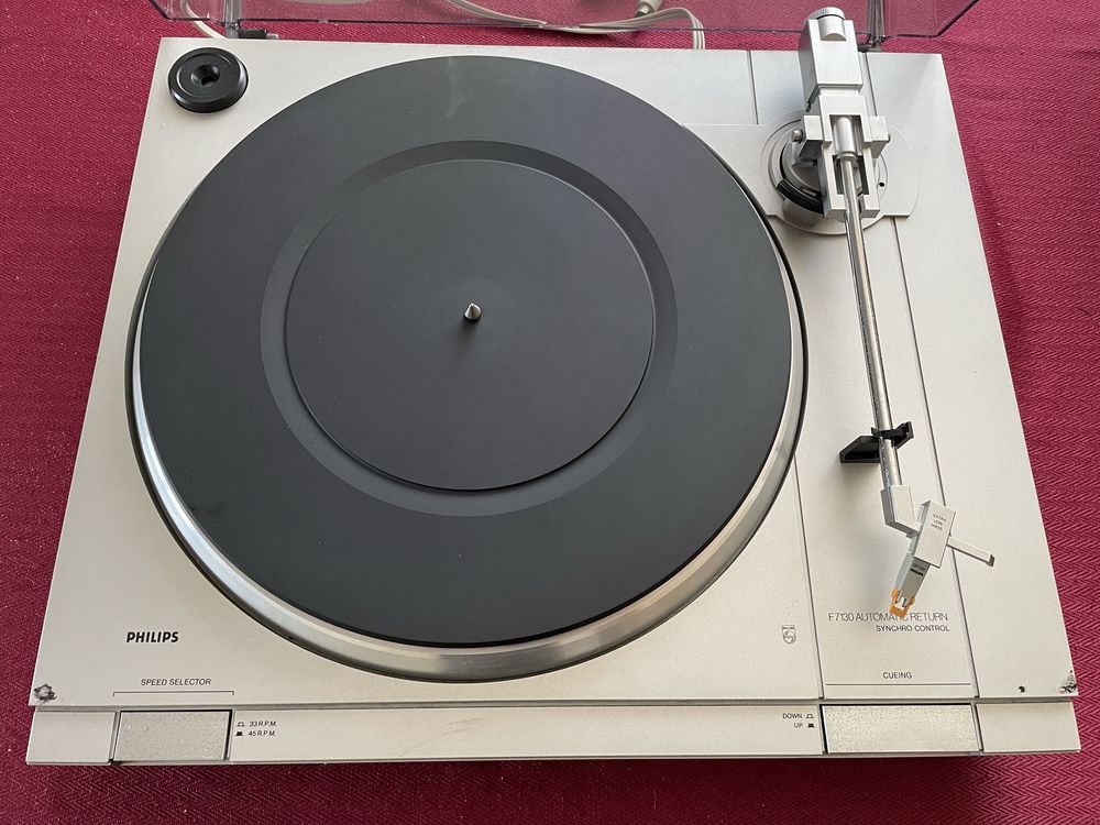 Gramofon Philips F7130