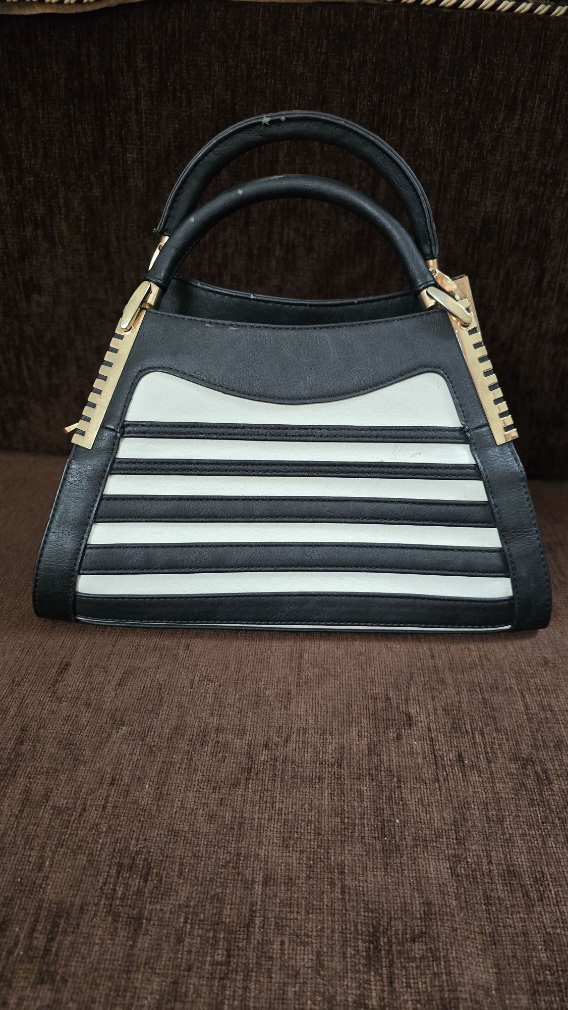 Torebka kuferek damski Michael Kors