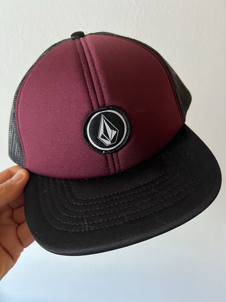 Bonés caps como novo