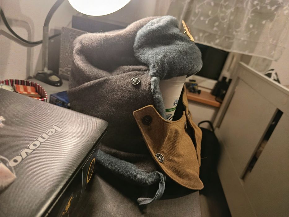 Radziecka uszatka z tarczą oraz gwiazdą