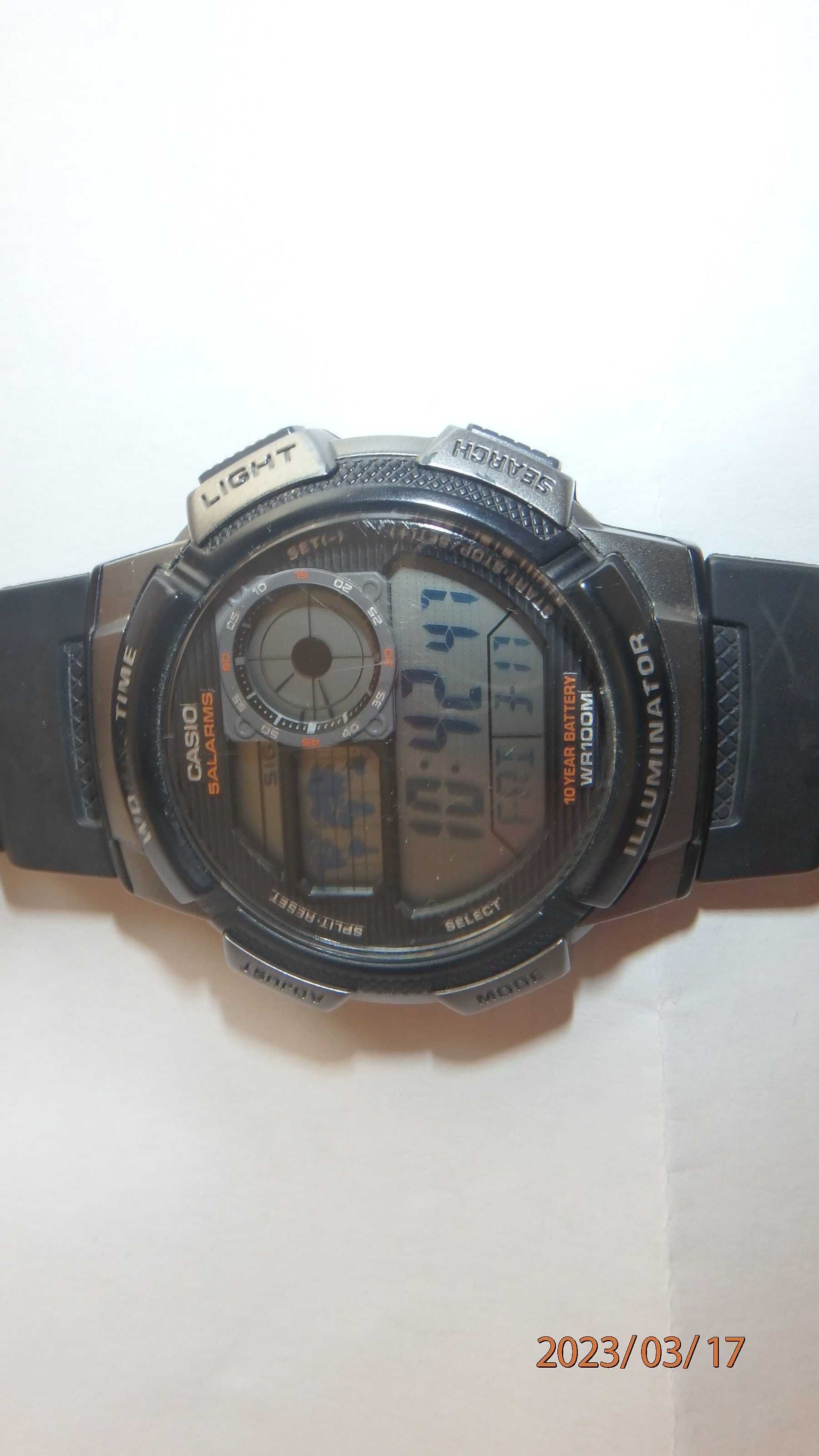 Zegarek męski, młodzieżowy CASIO AE-1000W 1BVDF World Time + puszka.