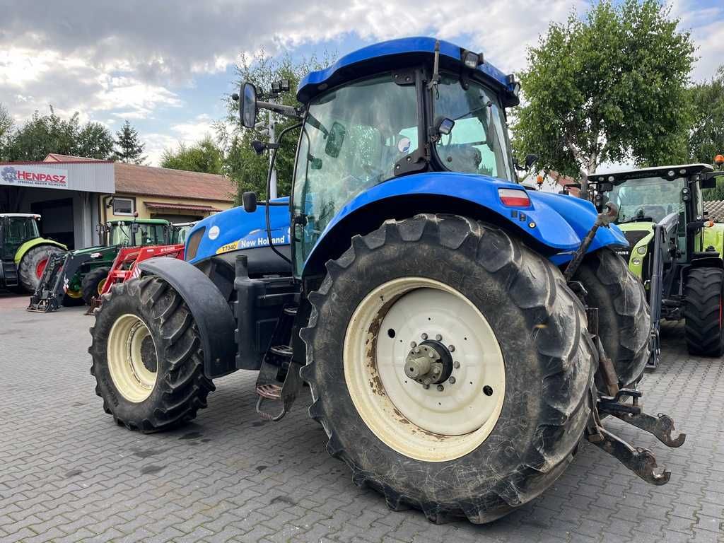 NEW HOLLAND T7040 POWER COMMAND /  Kabina amortyzowana / Klima /