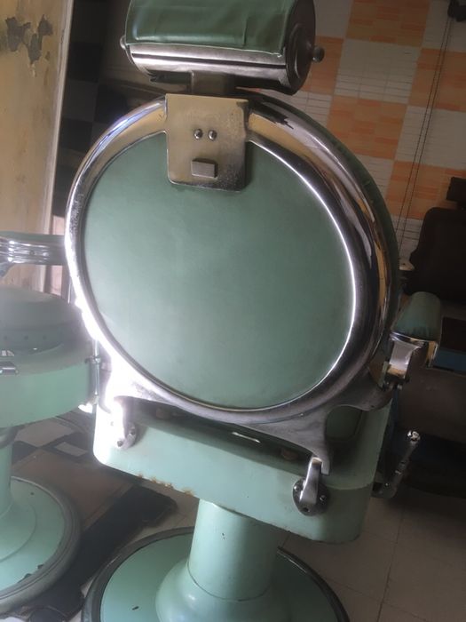 Cadeira barbeiro antiga