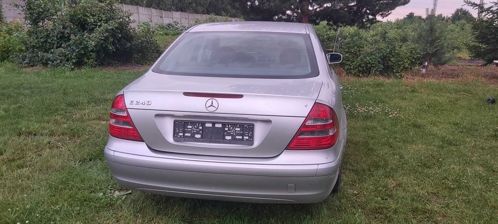 Mercedes E klasa W211 E240 E220 zderzak tylny skrzynia silnik M112