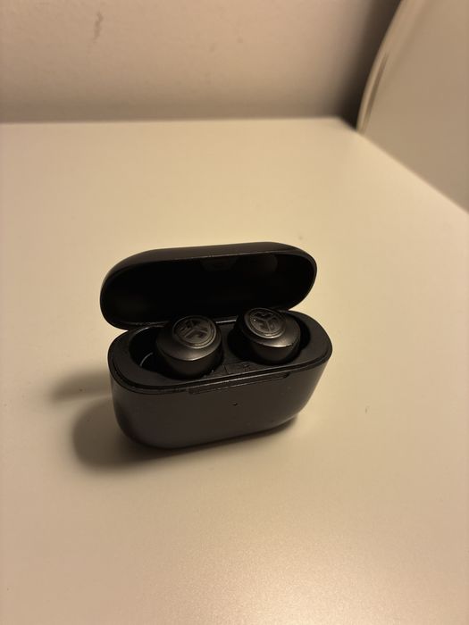 Fones Bluetooth JLAB