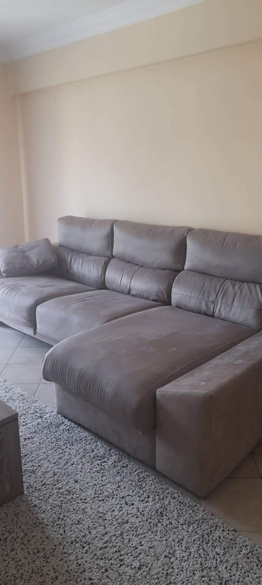 Sofá de 3 Lugares com Chaise Long