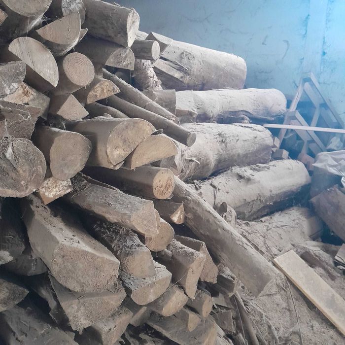 Drewno sosnowe leżakowane