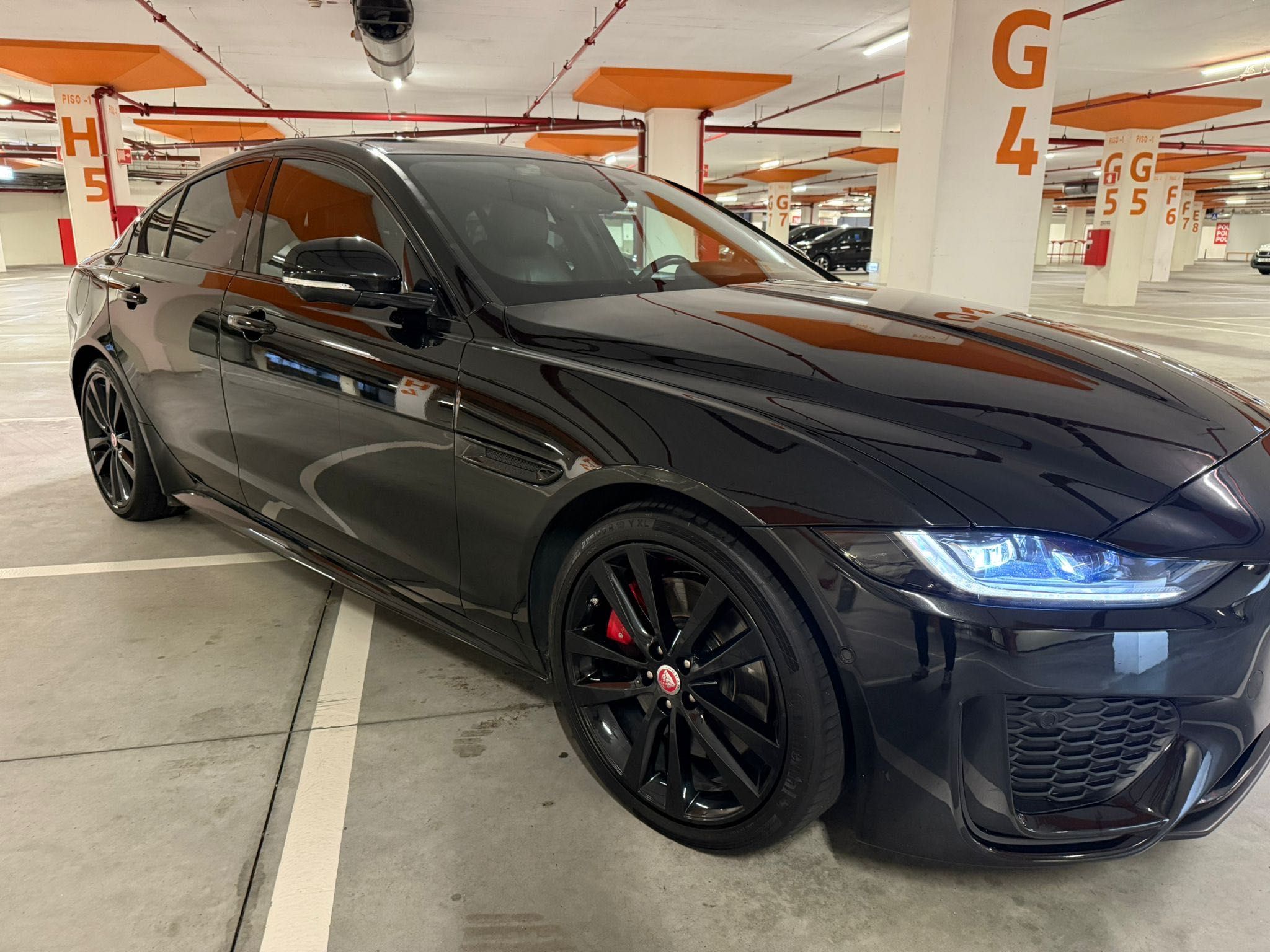 Vendo como novo Jaguar XE