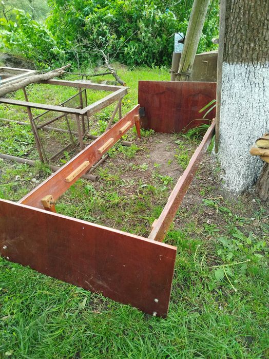 Ліжко двоспальне, можна як одинарне