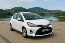Toyota yaris lift 1.4 d kamera Tempomat 

Toyota Yaris 1.4 D 2017 LIFT
