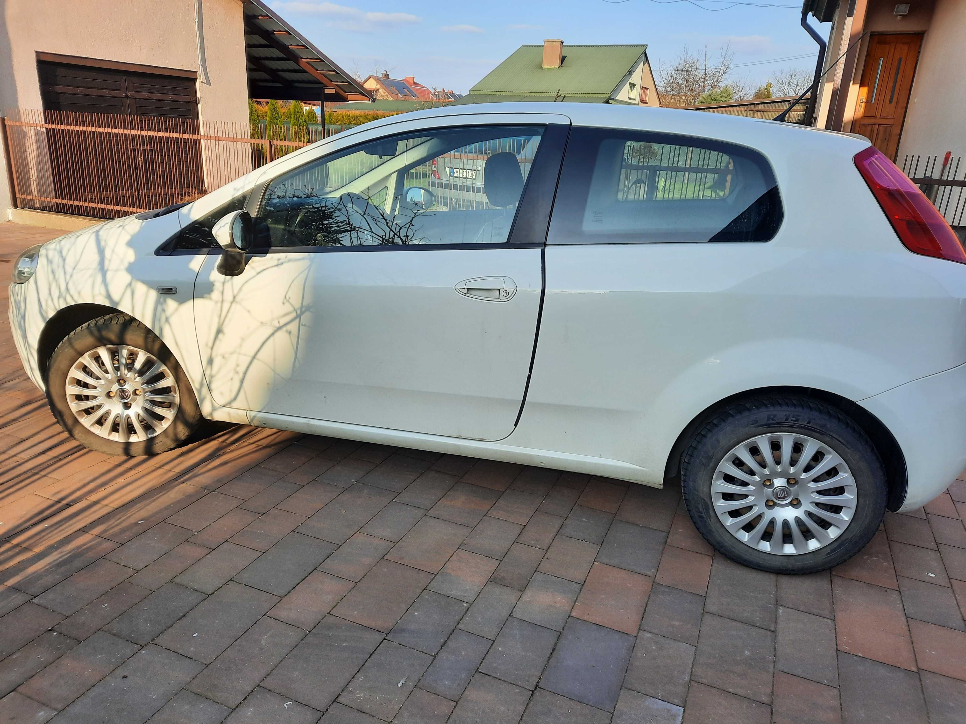 sprzedam fiat punto grande 2009