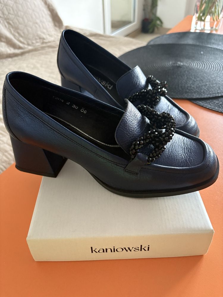 Buty damskie ze skory