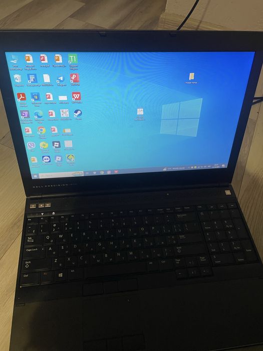 Ноутбук Dell з моделлю Precision M4700