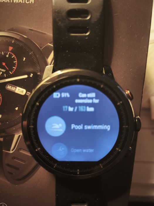 Smart watch amazfit stratos