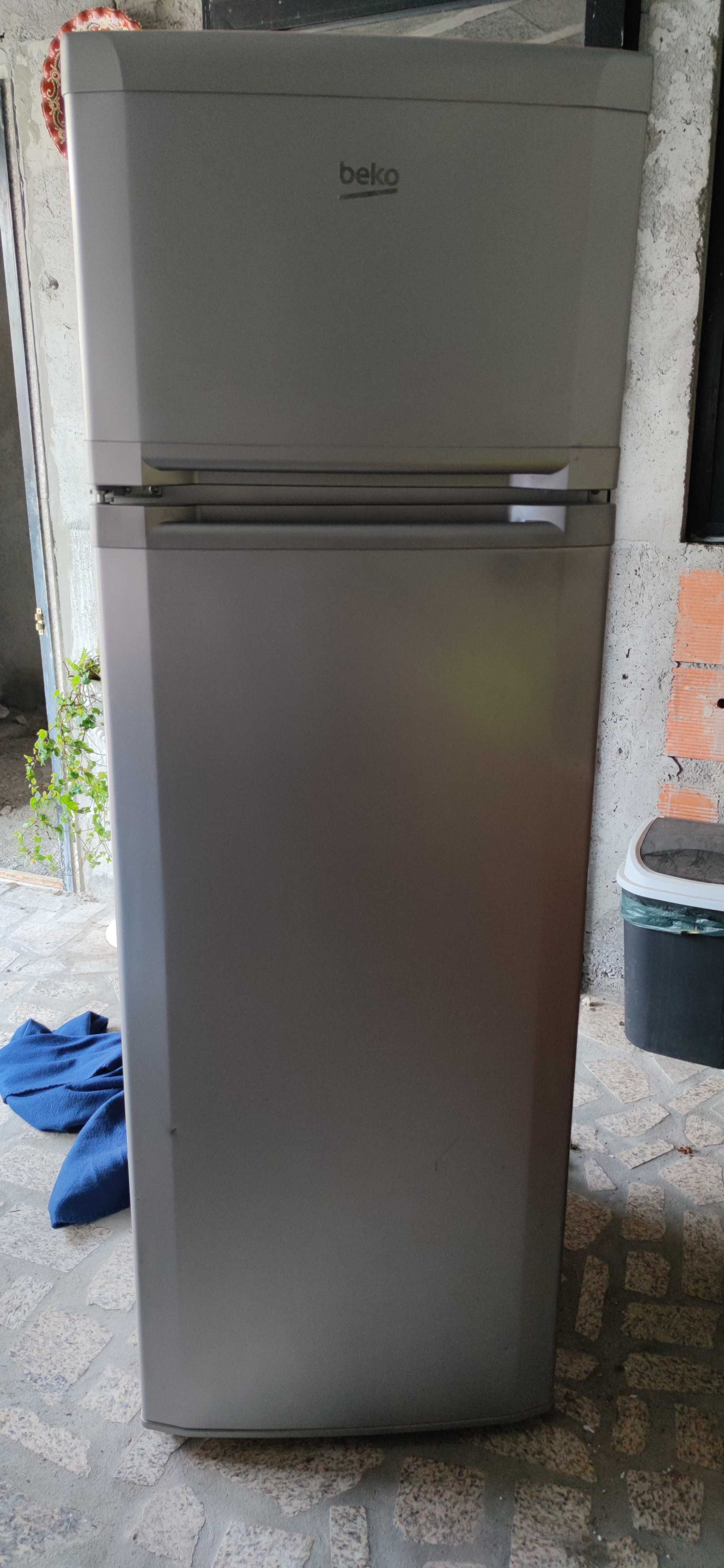 Frigorífico Beko DSA 28020 S