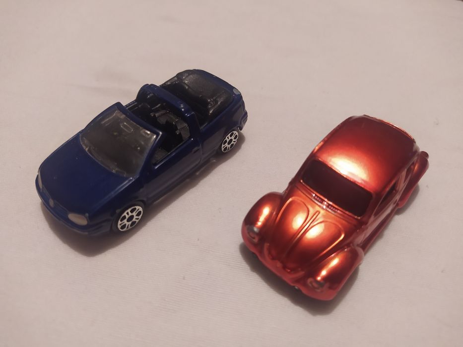Carros em Miniatura da Coleção Maisto.