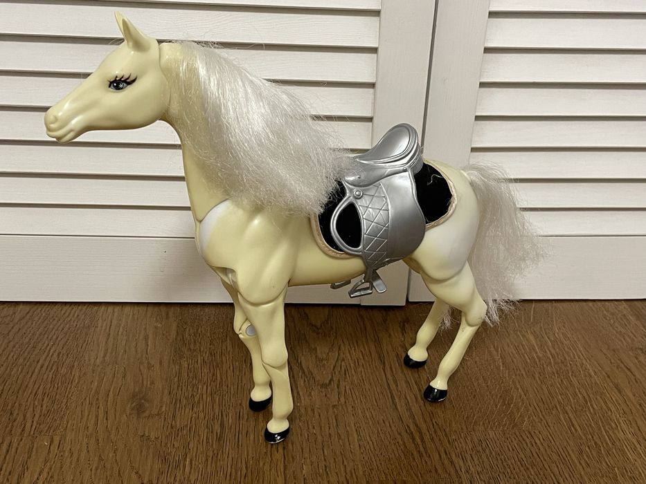 Кінь іграшка Barbie Defa