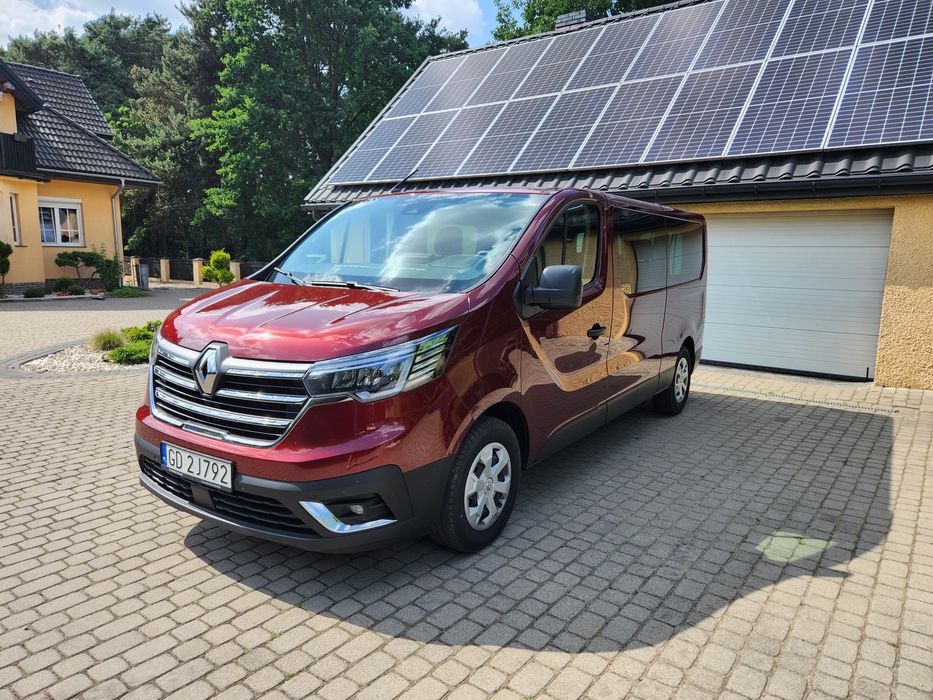 Wynajem Mercedes Vito, Renault Trafic, Vw Caravelle Bus 8-9 osobowe.