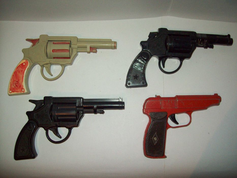 Игрушка автомат пистолет револьвер про-во СССР
