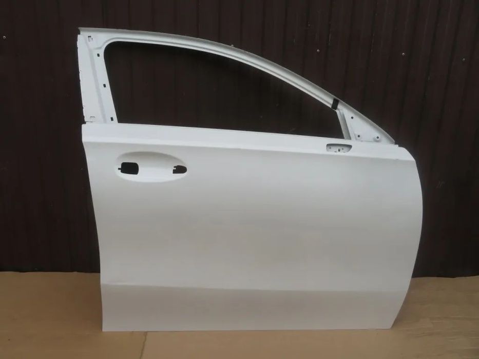 DRZWI PRZÓD PRAWE MERCEDES A-KLASA W177 18R- KRAKÓW