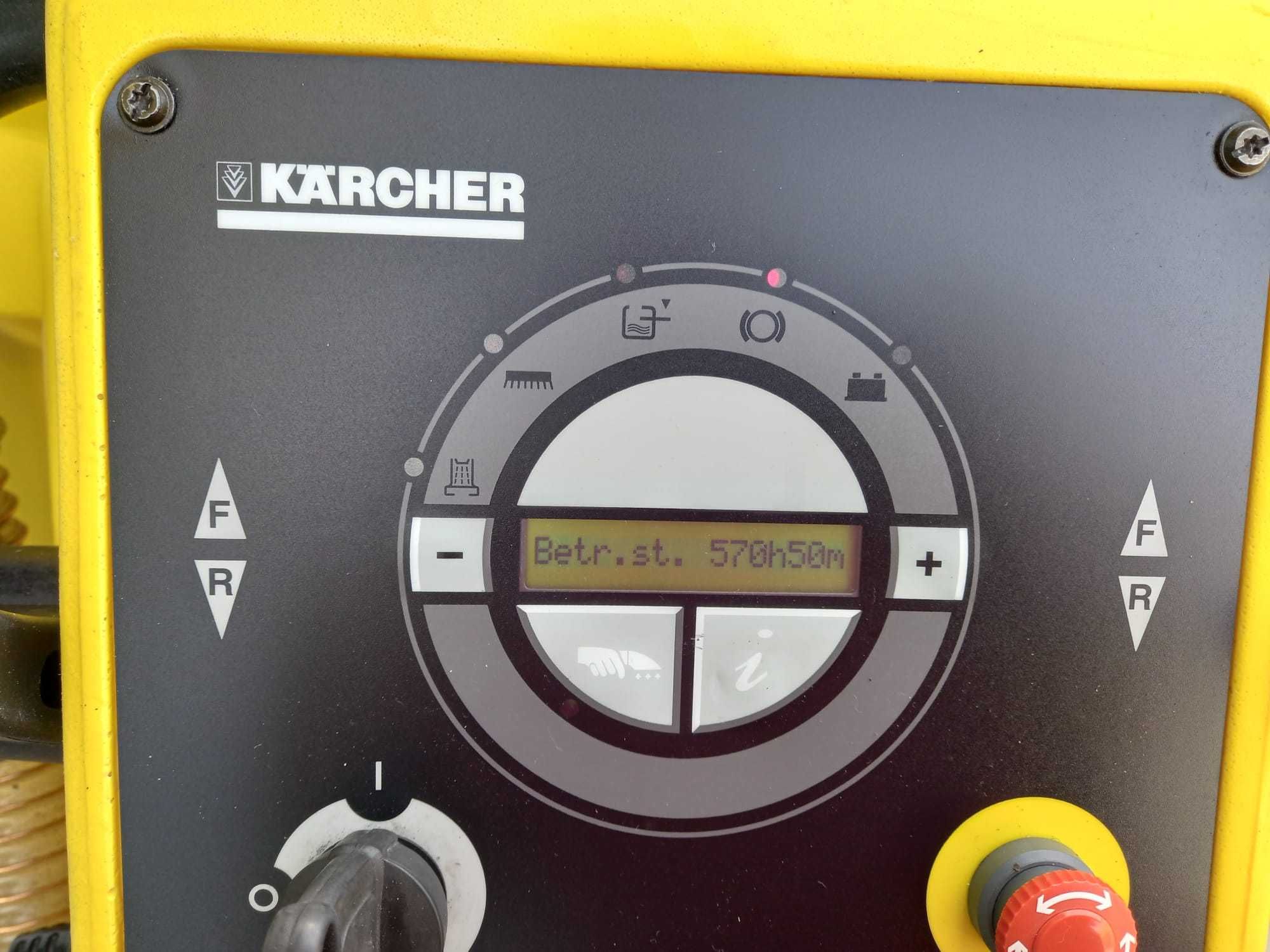 Profesjonalna szorowarka z trakcją KARCHER BD 750 Bat