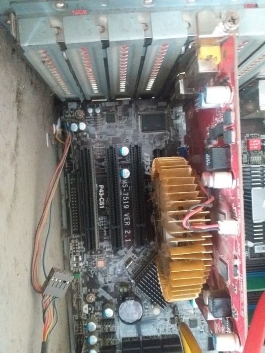 Системний блок  Intel Celeron  під відновлення або на запчастини