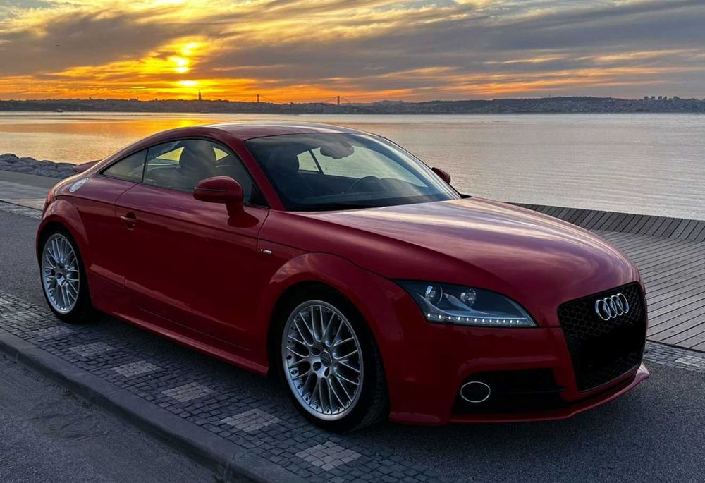 AUDI TT 1.8TFSI S-Line