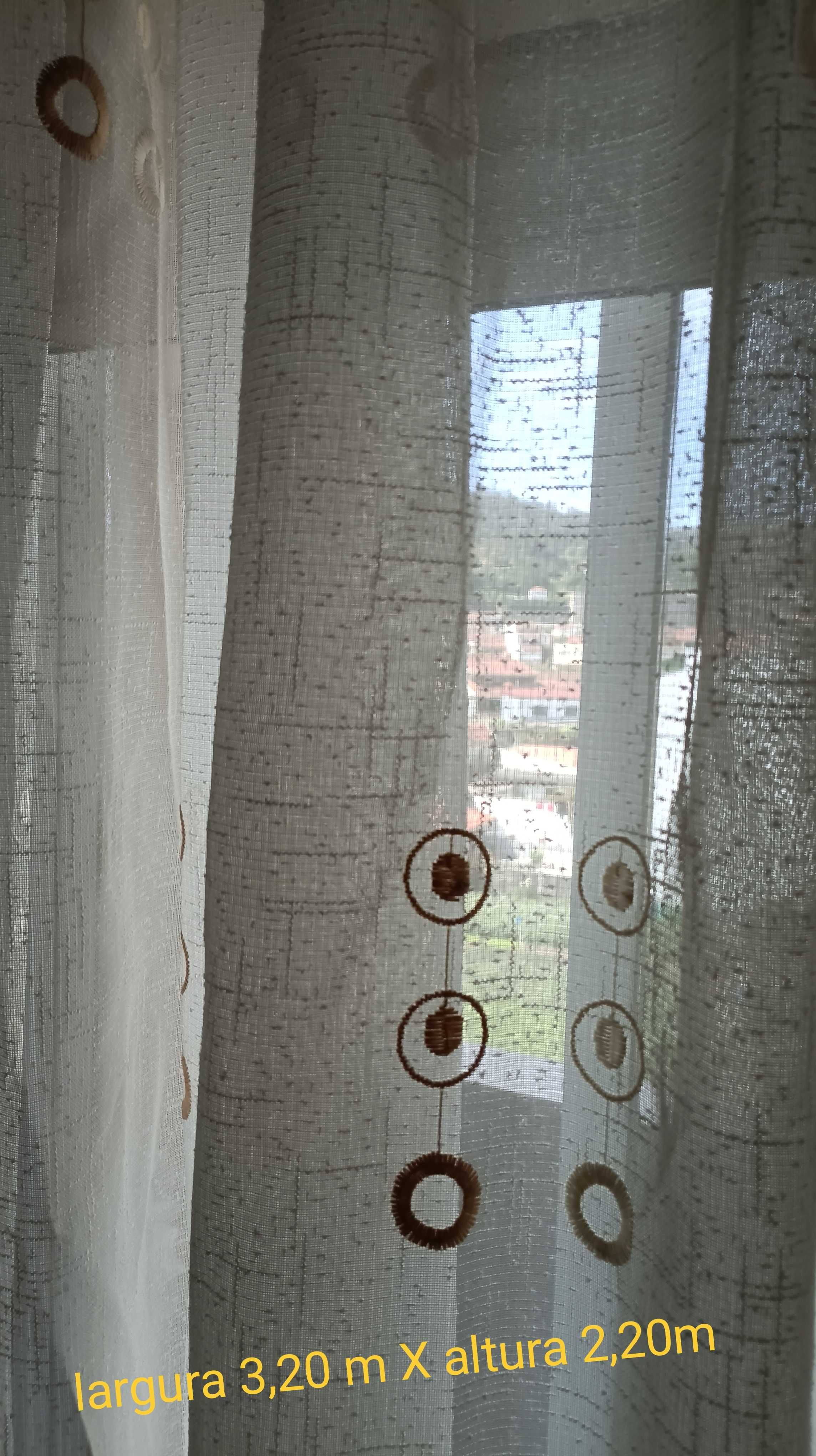 Cortinas em Organza