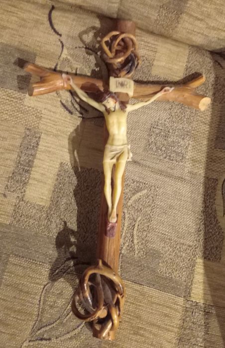 Krzyż drewniany antyczny