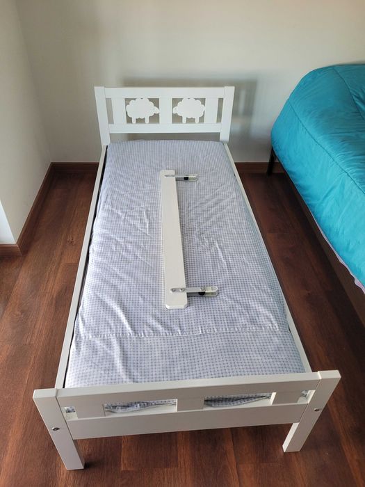 Vendo cama infantil completa, IKEA, nova, sem marcas de uso.