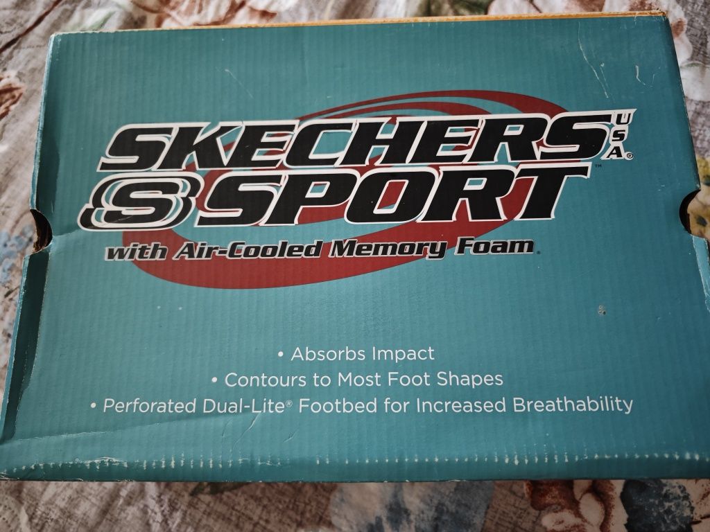 Кросівки жіночі демісезонні Skechers 27.5 см