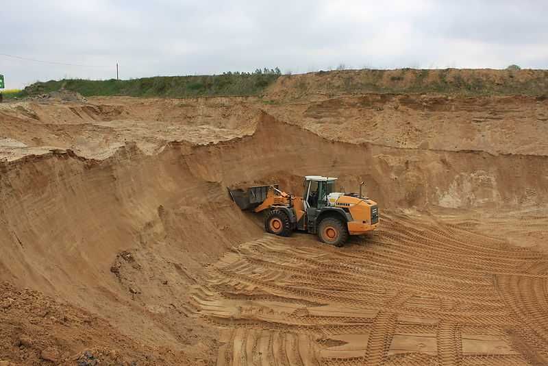 Ziemia ogrodowa suchy beton piasek żwir podłoże TRANSPORT