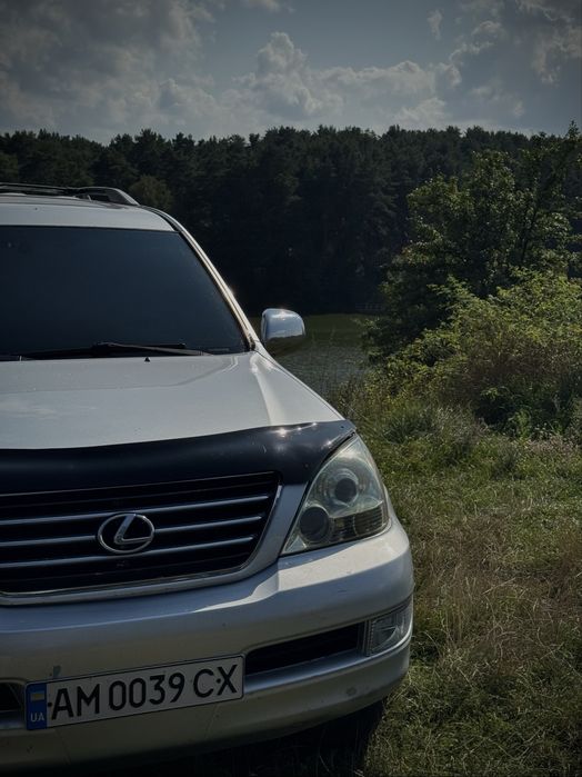 Lexus GX470 с газом в отличном состоянии