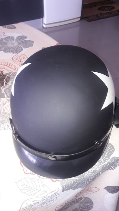 Capecete como novo.