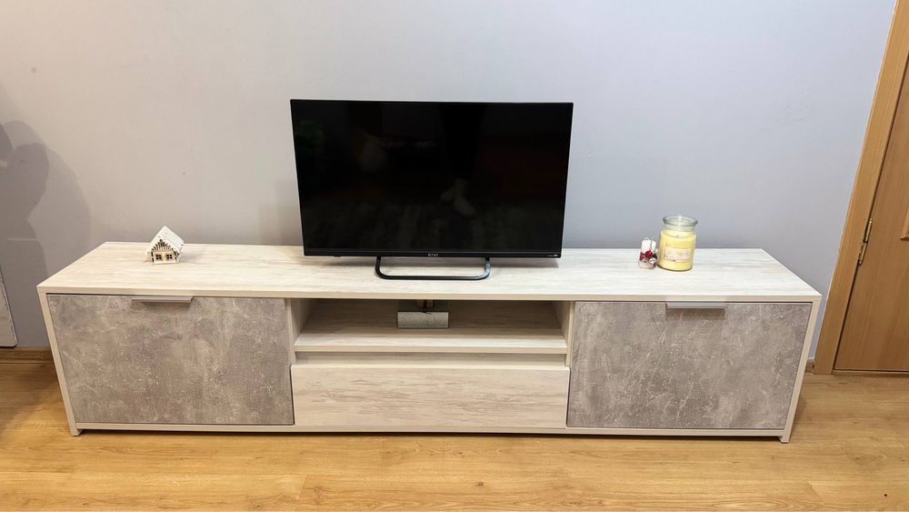 Тумба під телевізор