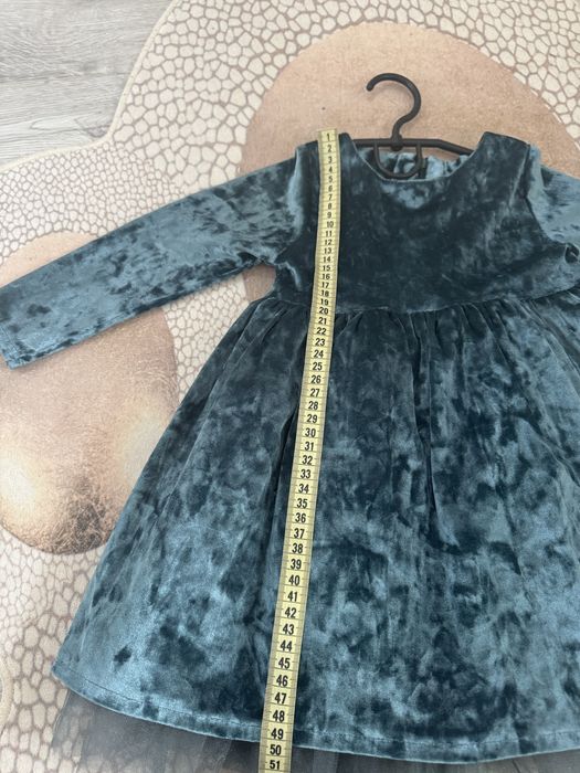 Нарядное , праздничное , новогоднее платье на девочку