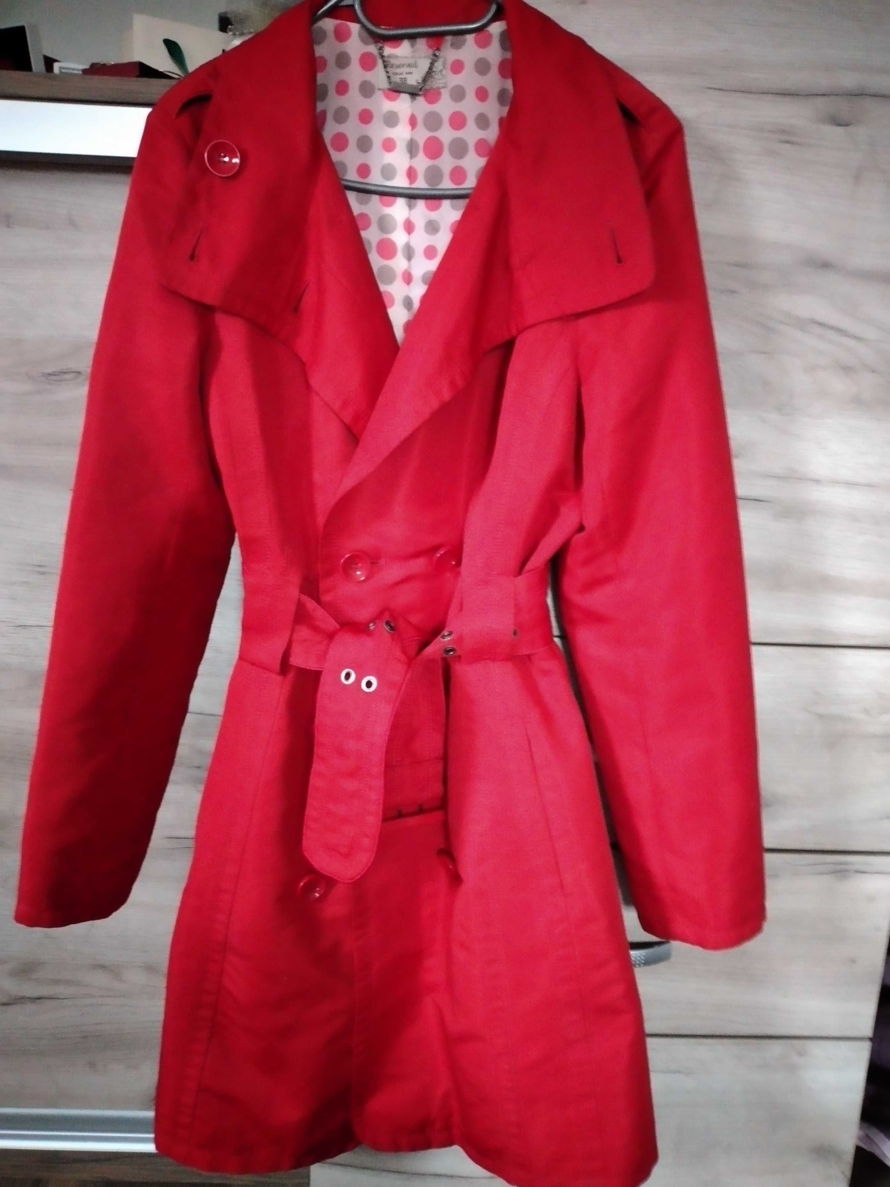Czerwony płaszcz