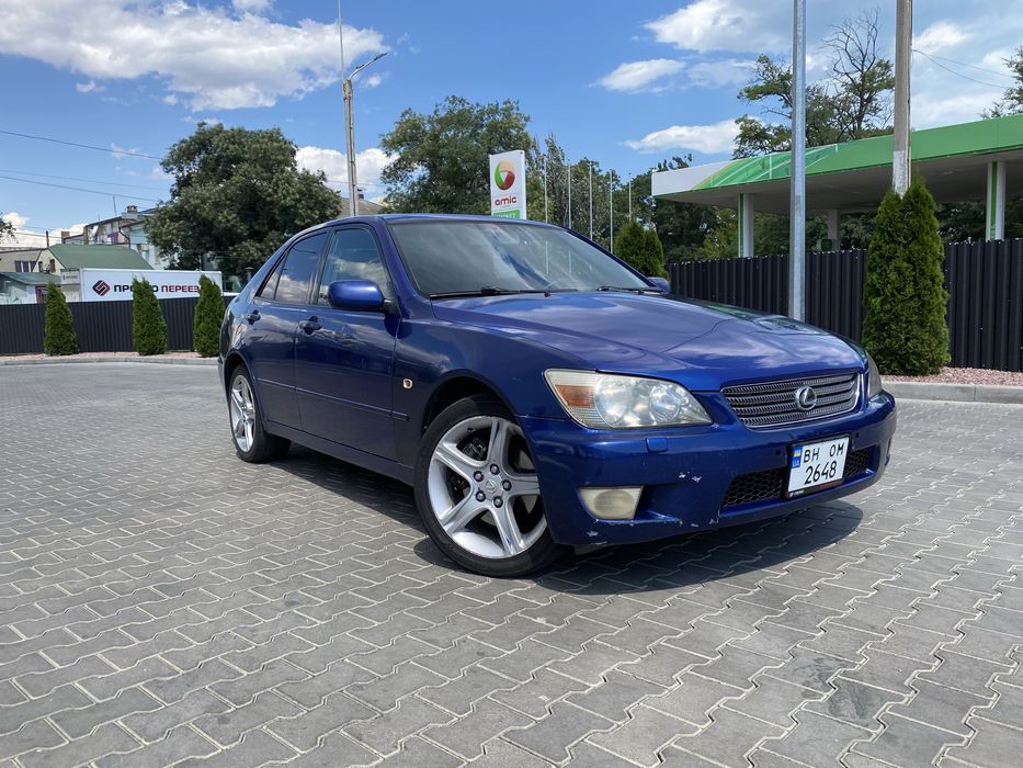 Lexus IS200 (1999)