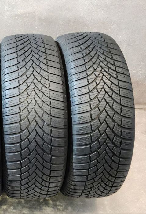 205.55.16 Bridgestone Blizzak LM005 2шт