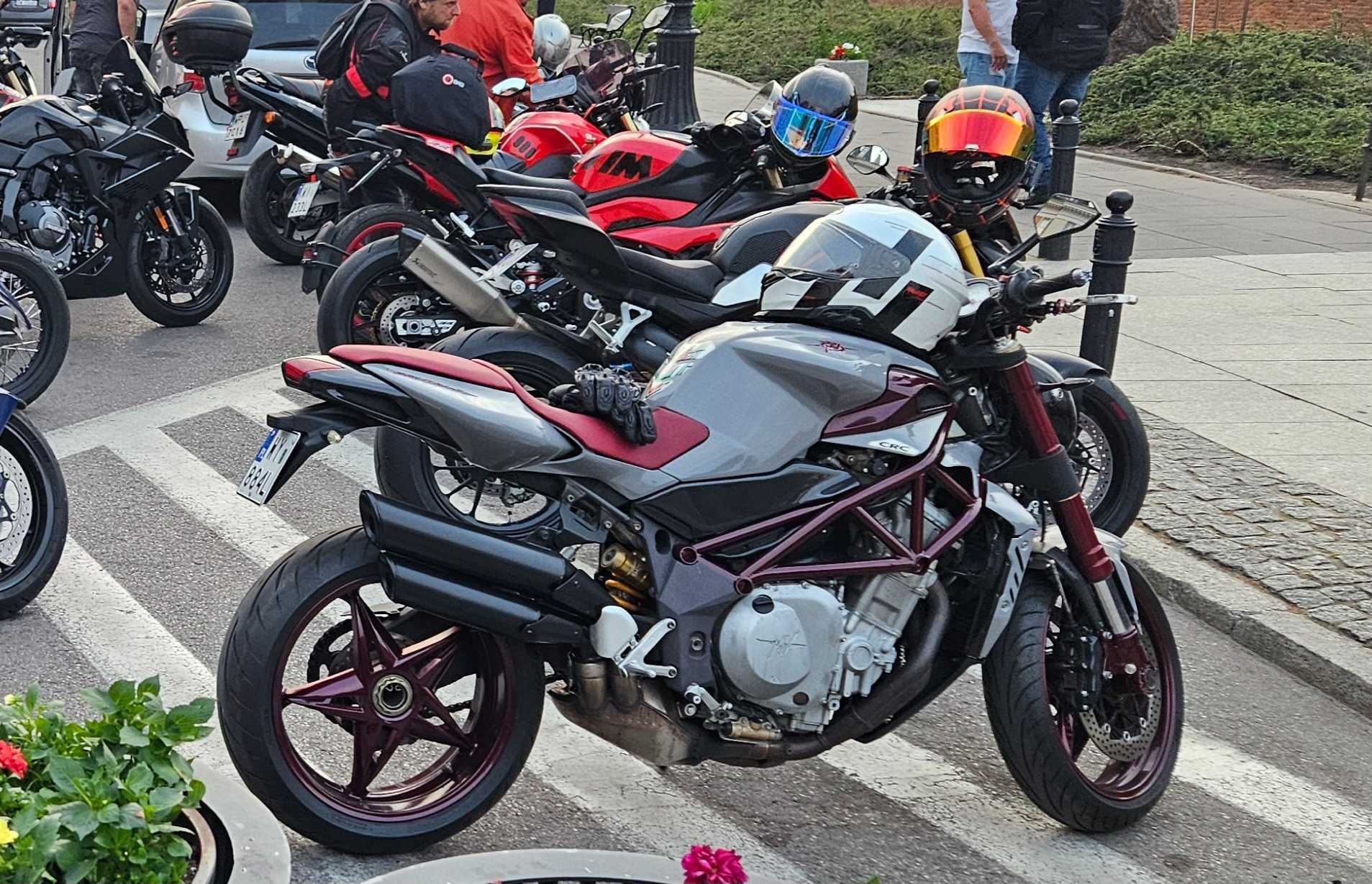Mv agusta brutale 750s