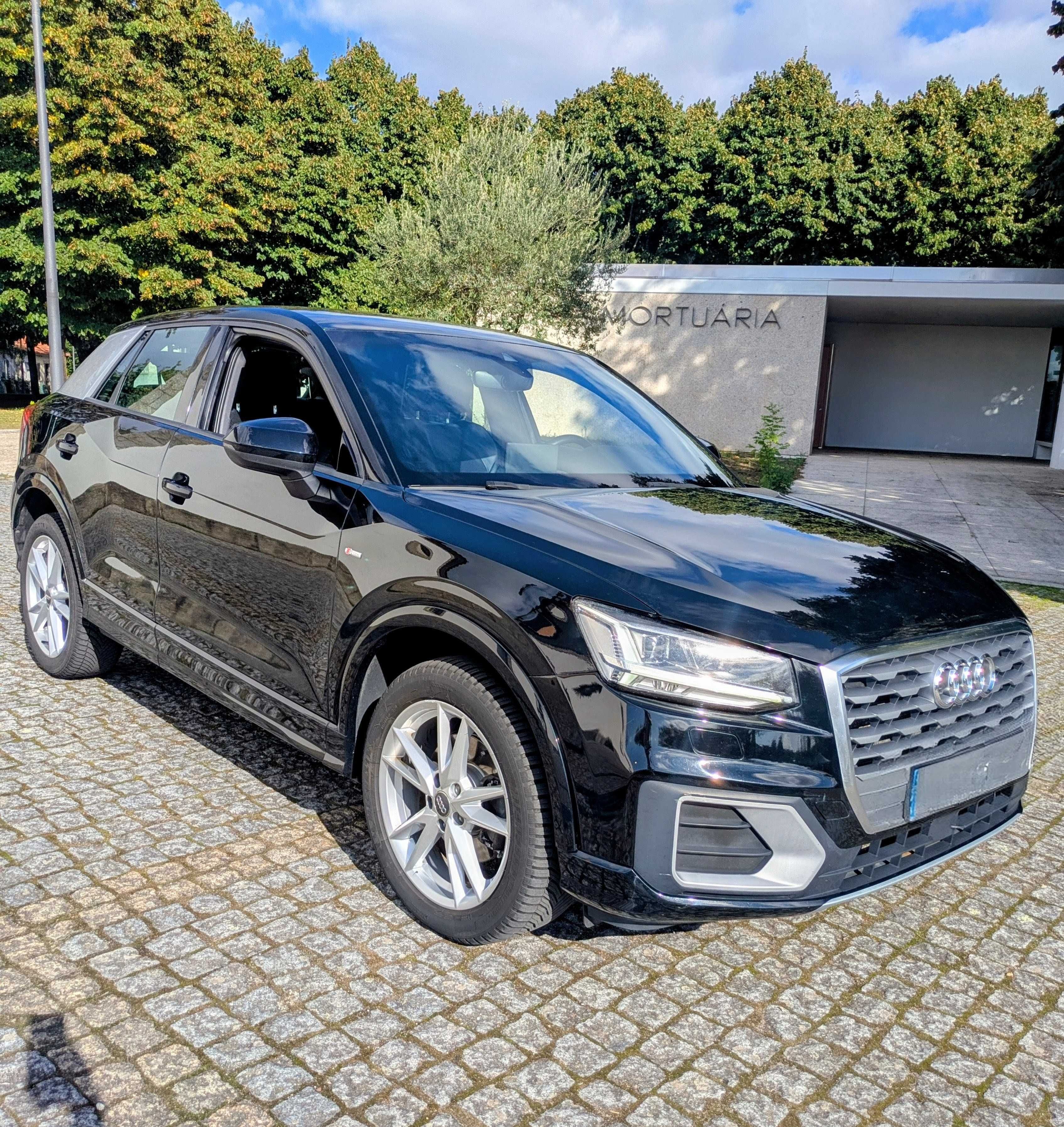 Audi Q2.  1.6 TDI S-LINE como novo