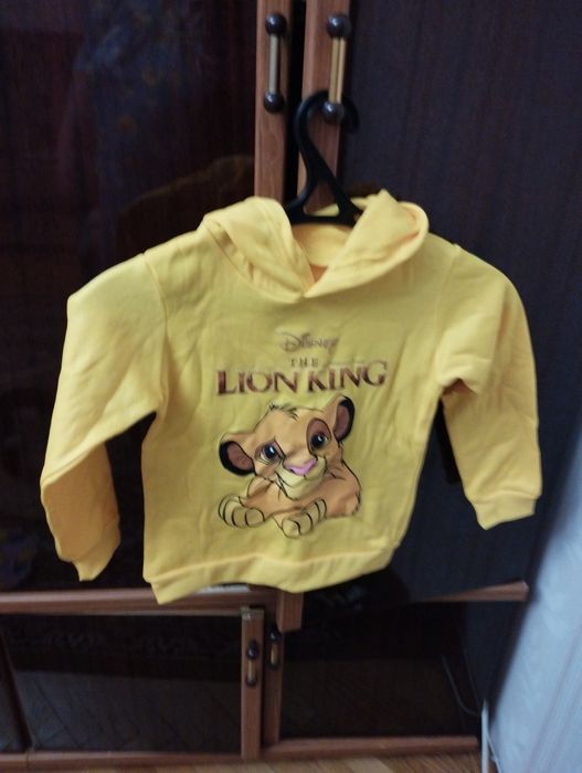 Костюм осінь-весна Король Лев. Новий. Яскравий. Легенький.М'якенький.