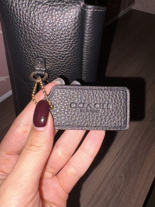 Продам велику сумку CoachOutlet натуральна шкіра оригінал