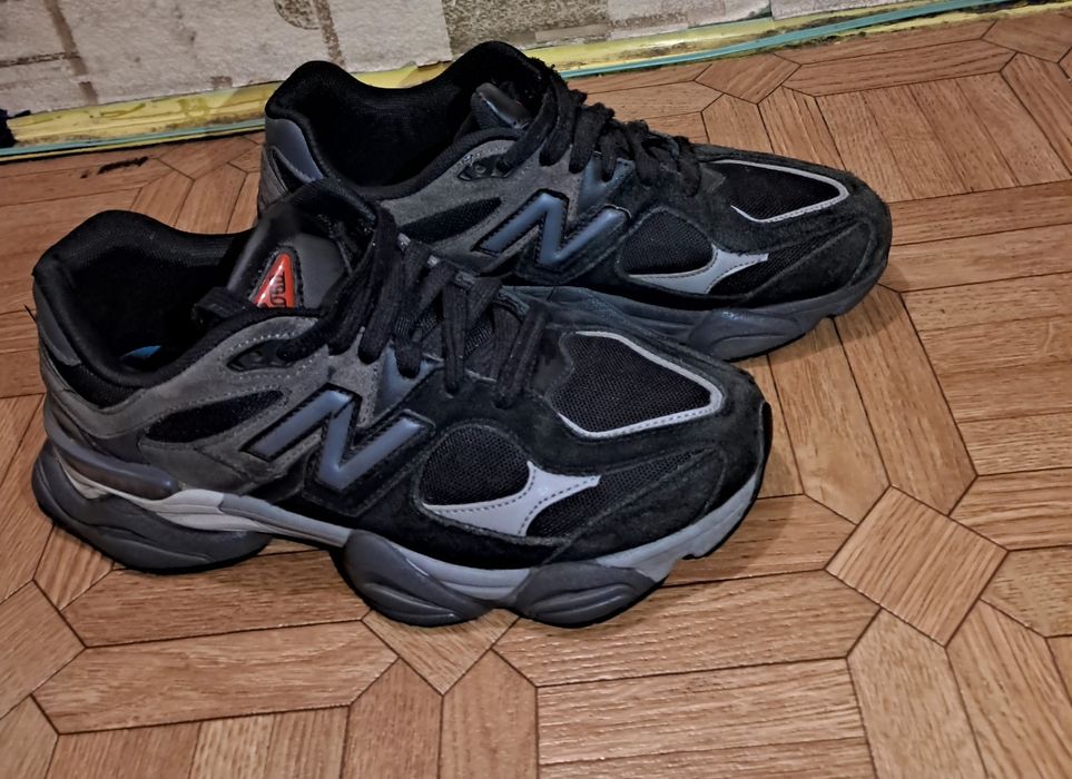 Продам кроссовки New Balance и кроссовки Primark женские