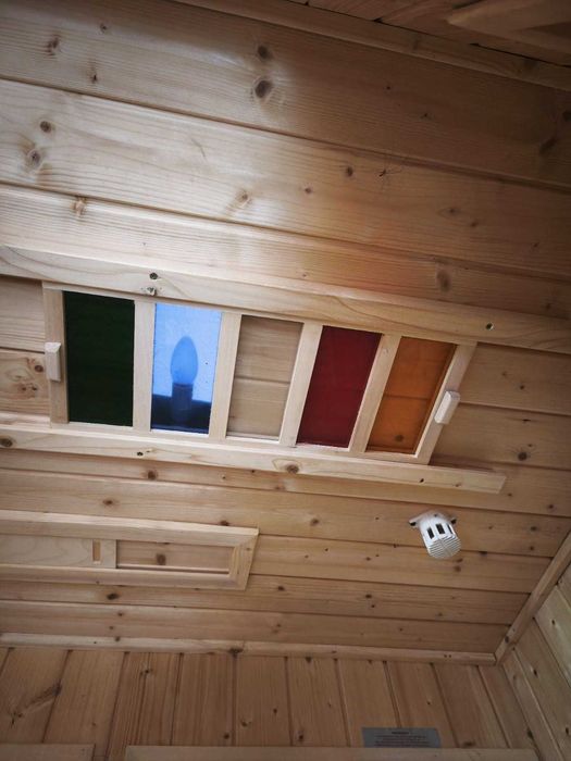 Sauna Kabina grzewcza Weka AktiVit 2os GRZEJĄ CIEPŁO ZE ŚCIANY ŚCIAN