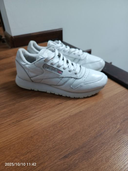 Adidasy damskie Reeboka 37