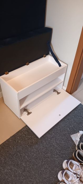 Szafka na buty z wieszakiem