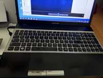 Laptop samsung np305v5a