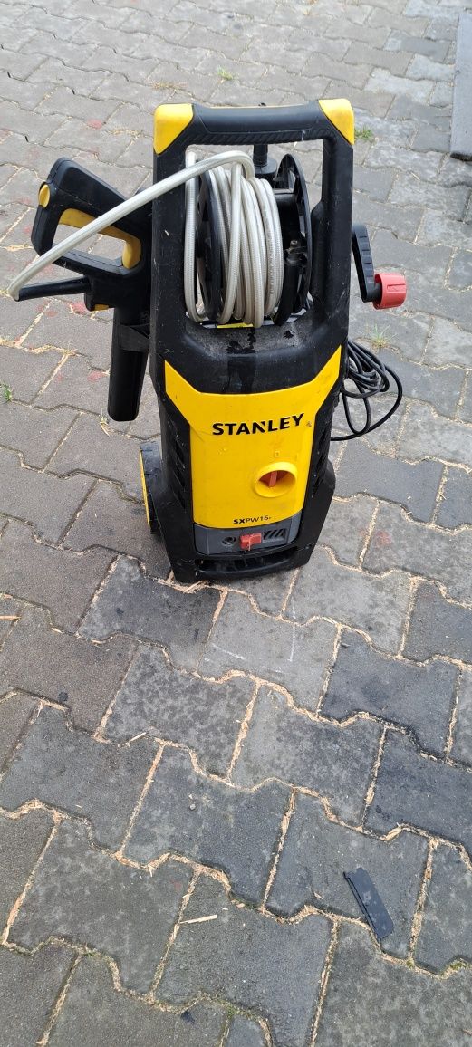 Myjka Stanley SXP16PE