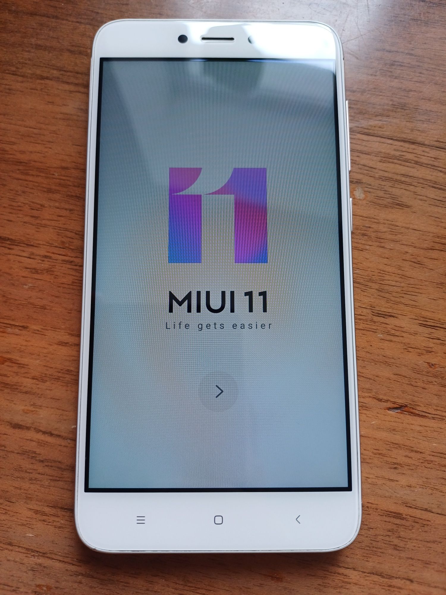 Смартфон Xiaomi Redmi 4X